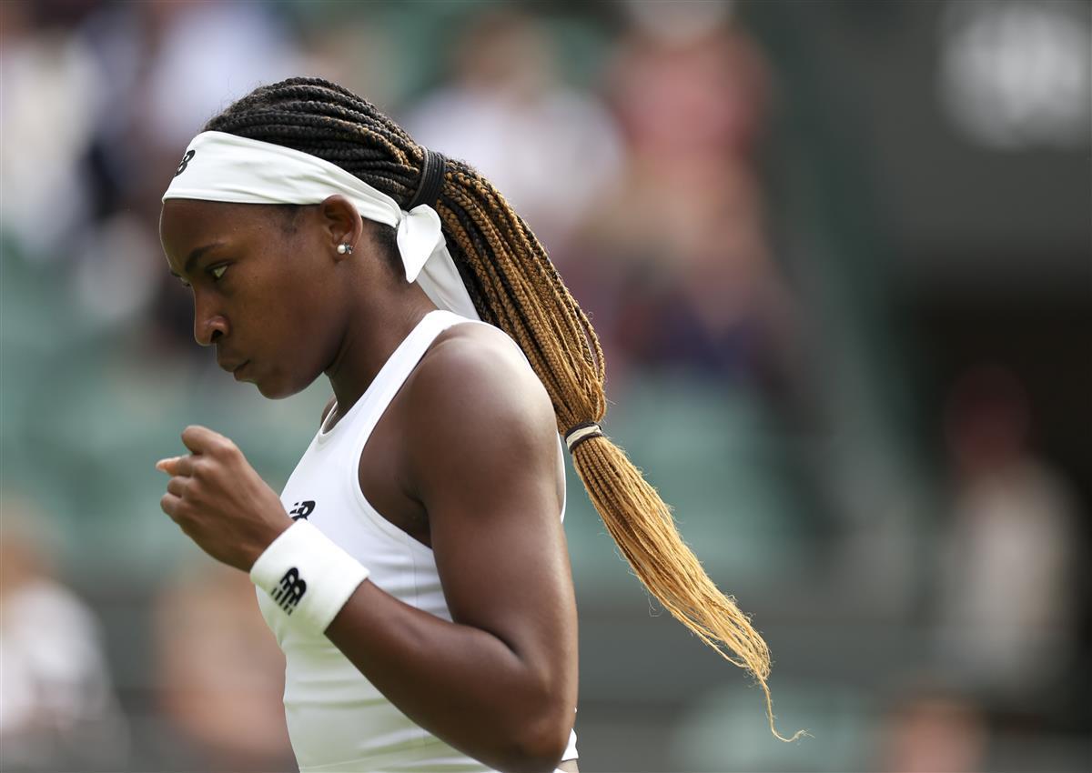 但由于亚足 但由于亚足