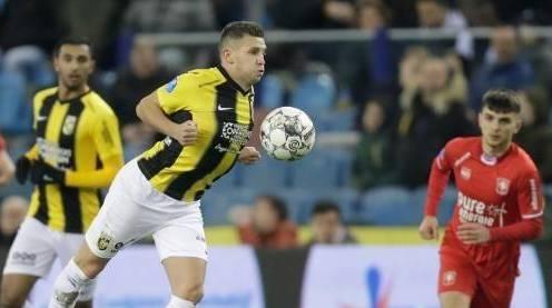 场与季后赛 场与季后赛